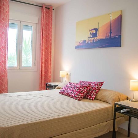 Noria Is A Comfortable Apartment With Patio And Large Terrace In Conil Conil De La Frontera Bagian luar foto
