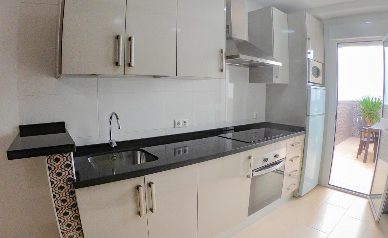 Noria Is A Comfortable Apartment With Patio And Large Terrace In Conil Conil De La Frontera Bagian luar foto