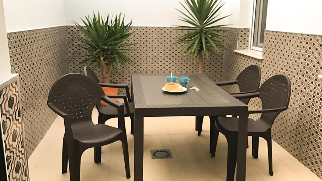 Noria Is A Comfortable Apartment With Patio And Large Terrace In Conil Conil De La Frontera Bagian luar foto