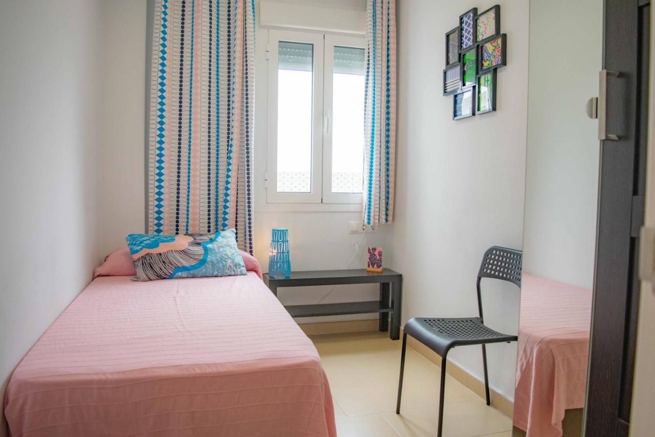 Noria Is A Comfortable Apartment With Patio And Large Terrace In Conil Conil De La Frontera Bagian luar foto